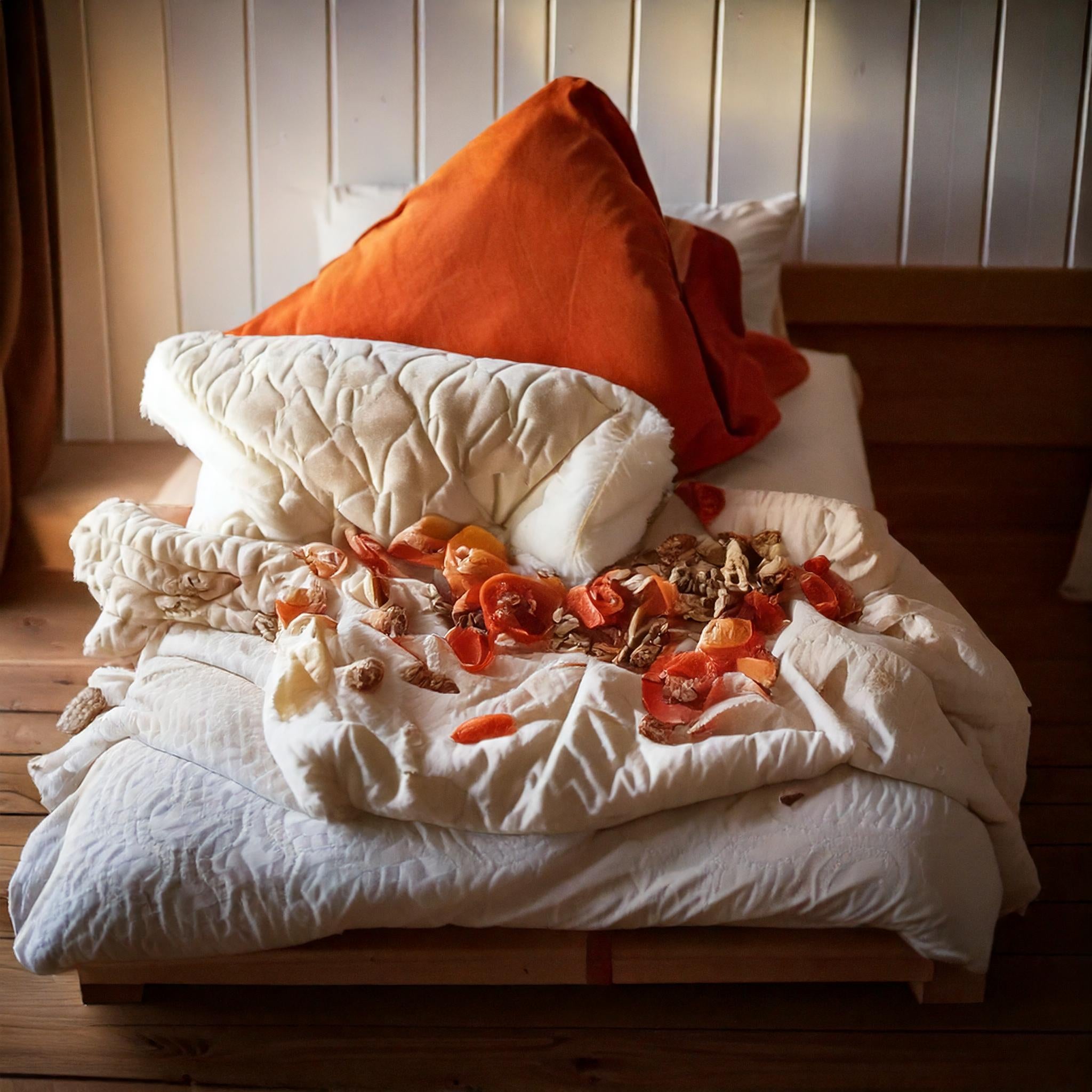 Signs It’s Time to Replace Your Bedding
